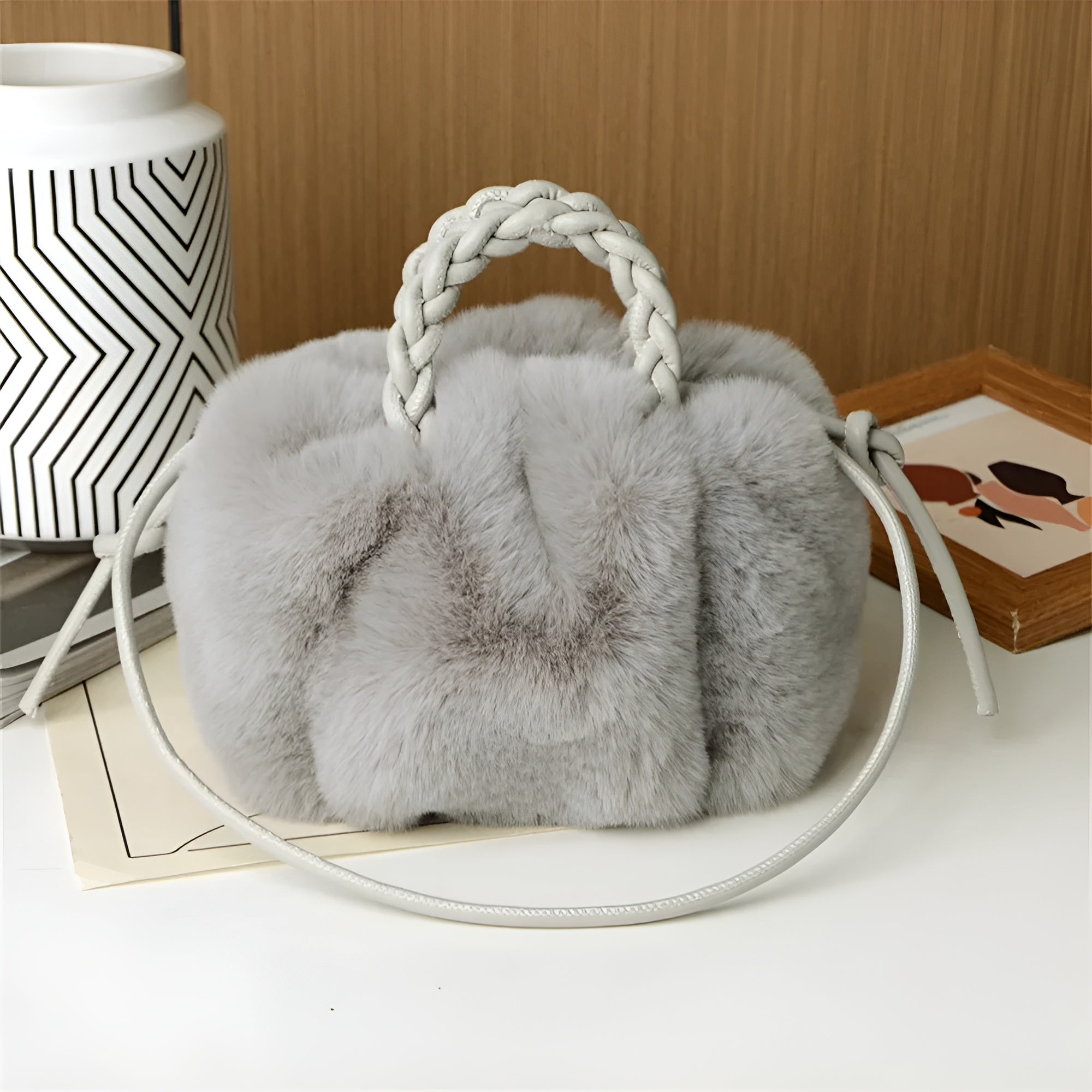 Fluffy Chic – Borsa a Mano Morbida