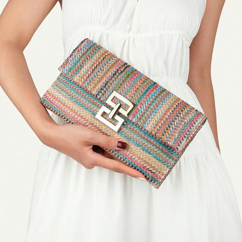 Clutch Estiva in Paglia