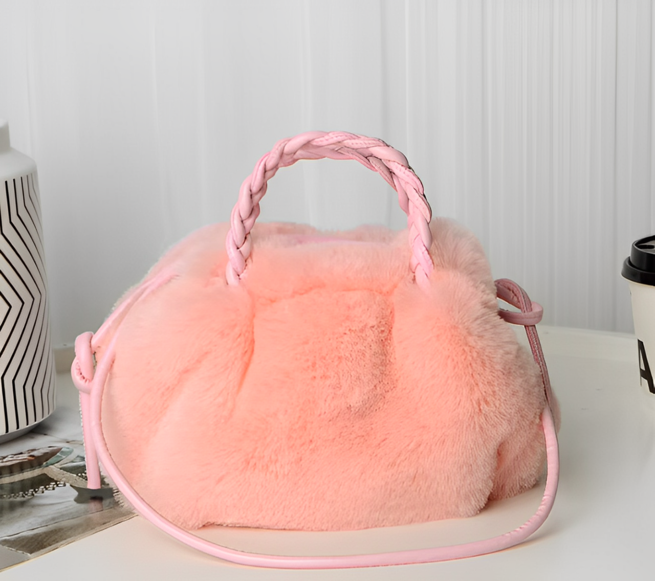 Fluffy Chic – Borsa a Mano Morbida